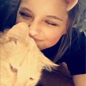 Meet your Posher, Leah