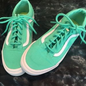 Unisex *RARE* Green Old Skool Vans