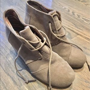 TOM's Desert Taupe Wedge