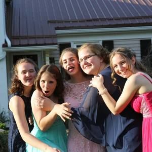 Meet your Posher, Caitlyn