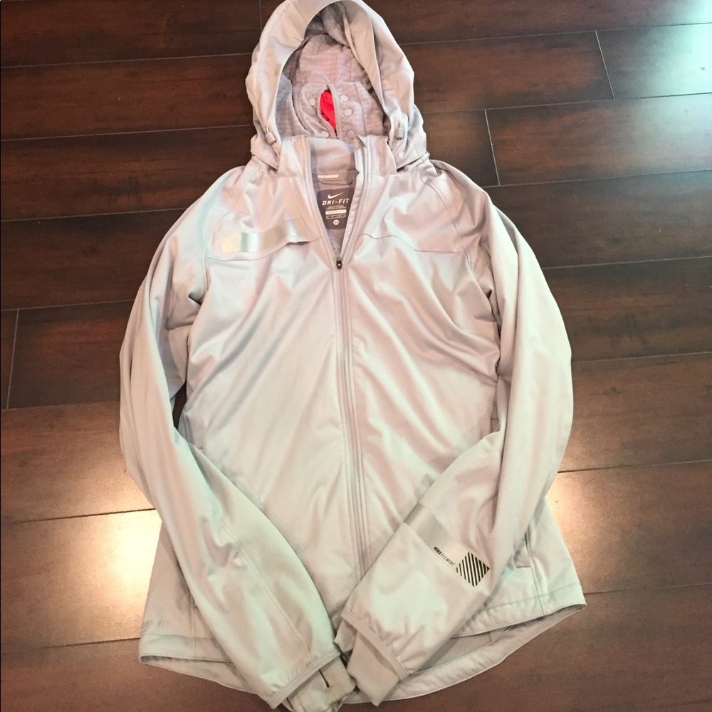 Nike dri-fit jacket