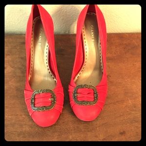 Gianni Bini soft leather pumps NWOT