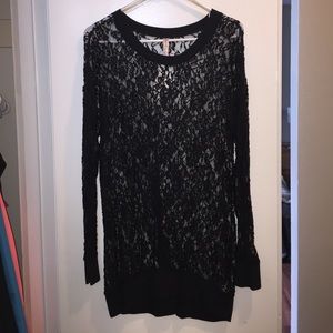 Long-Sleeved Lace Shirt