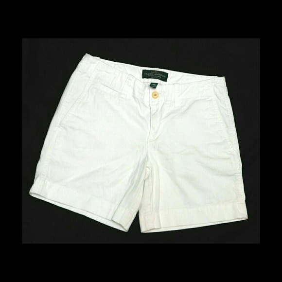 LRL LAUREN JEAN CO WHITE PETITE SHORTS - Picture 2 of 4