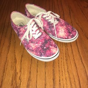 Vans lo-pro authentic galaxy low tops✨