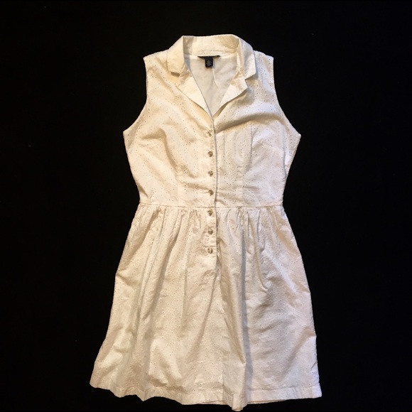 Tommy Hilfiger Dresses & Skirts - Tommy Hilfiger Summer Eyelet Dress, Size 2
