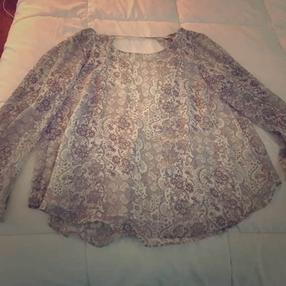Small open back top - Picture 1 of 2