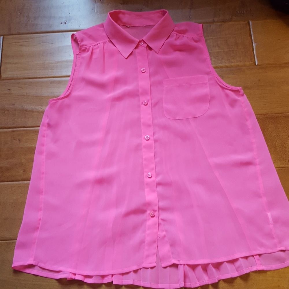 Sheer Tank Top w/Pleated Back