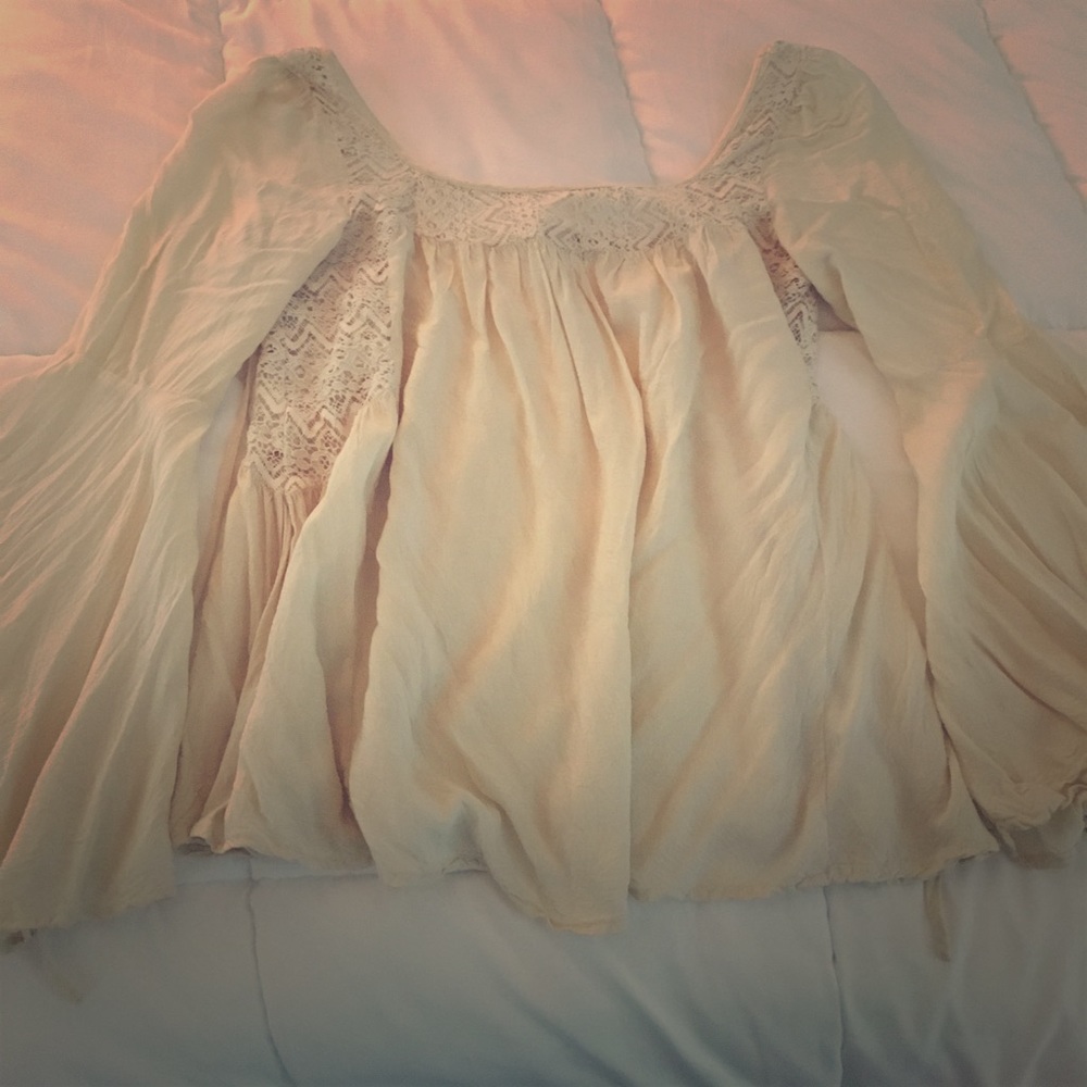 Bell sleeves crochet top