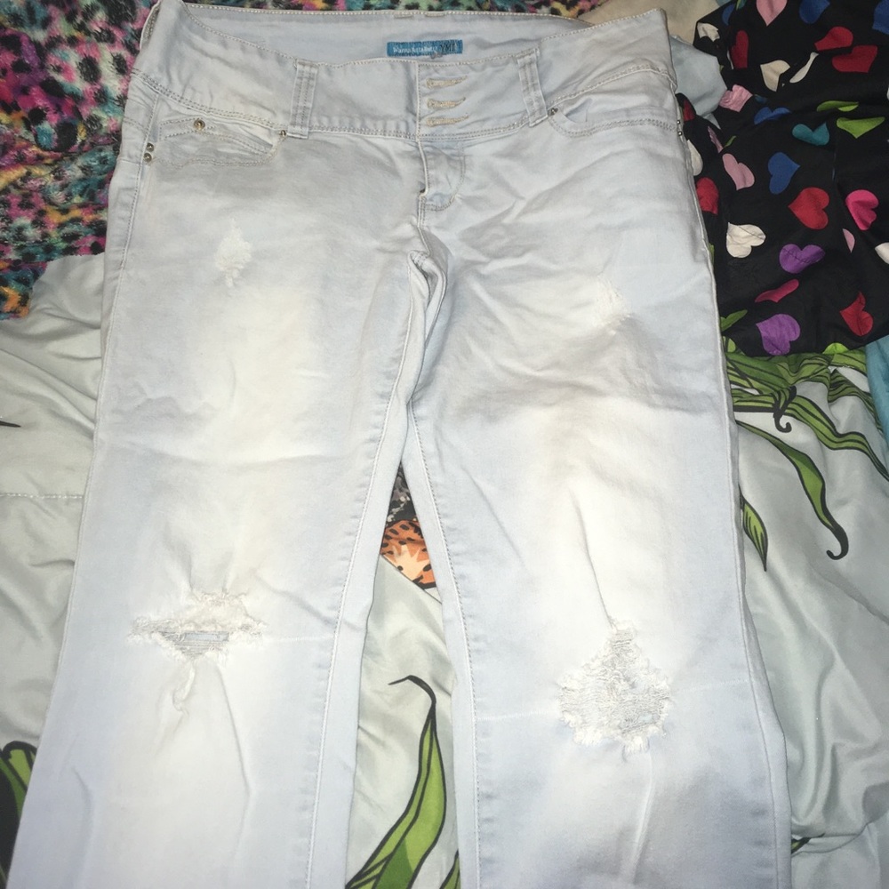(SOLD) Light Wash Jeggings