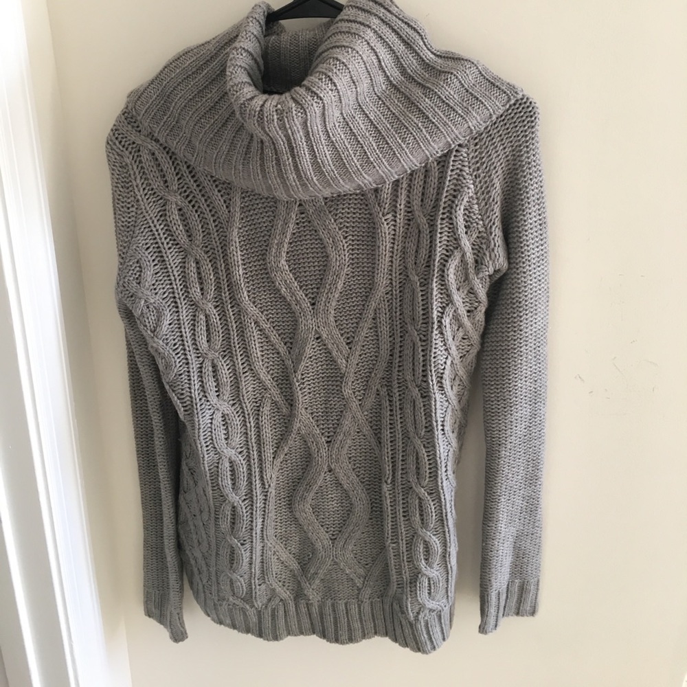 🖤FOREVER 21🖤 Gray Cableknit Turtleneck Sweater