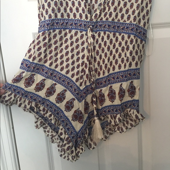 Detailed Romper - Picture 3 of 3