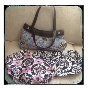 Thirty one purse with 3 changeable covers