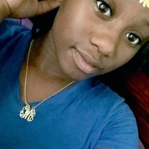 Meet your Posher, Makayla