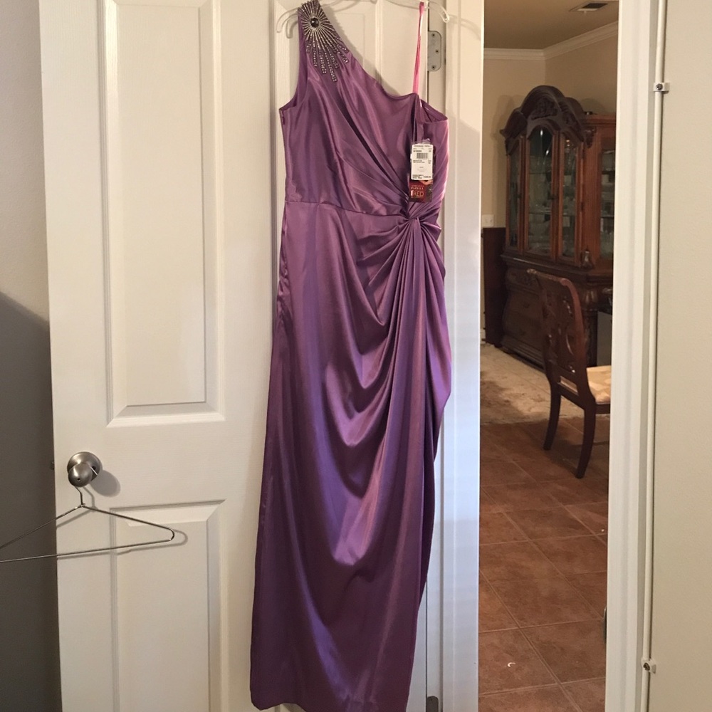 Adriana Papell gown