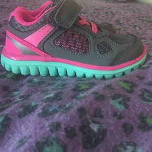 Girls shoes