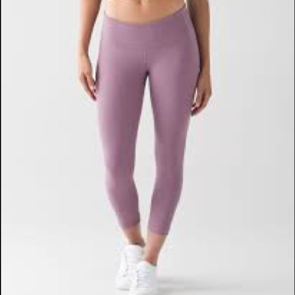 LULULEMON NWT Wunder Under III Size 6: DUSTY MAUVE