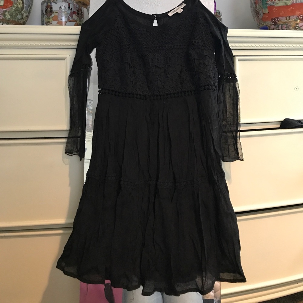 Black off the sholder summer dress