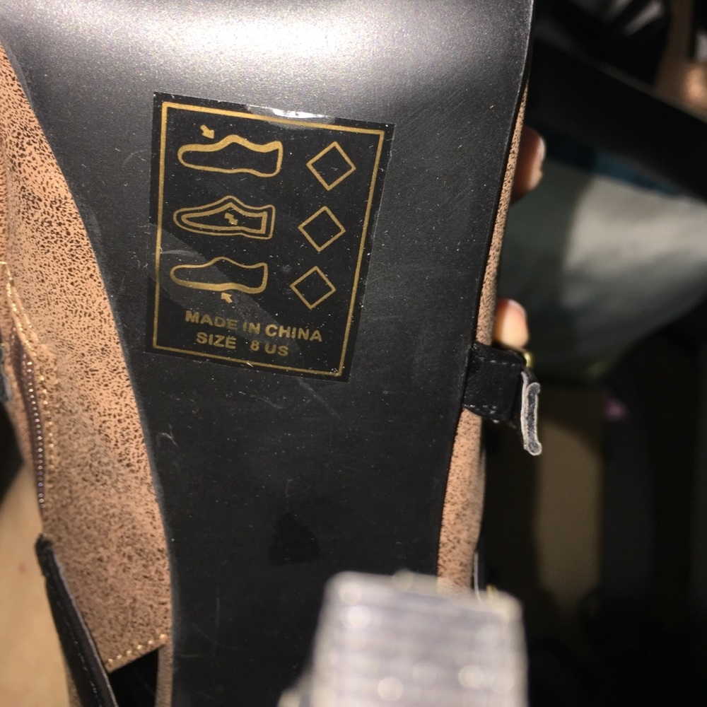 High heels - Picture 3 of 4