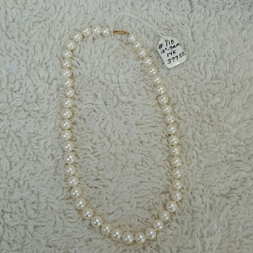Pearl necklace