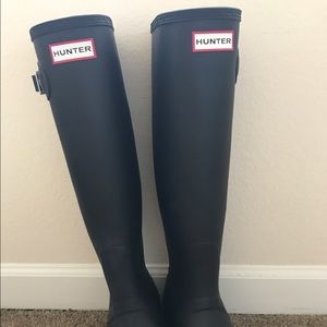 Hunter Matte Black Rain Boots