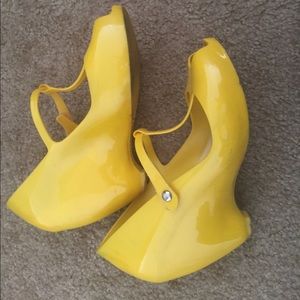 Melissa wedges
