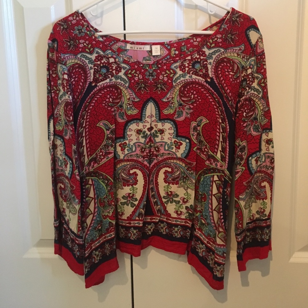 Multicolored long sleeve shirt
