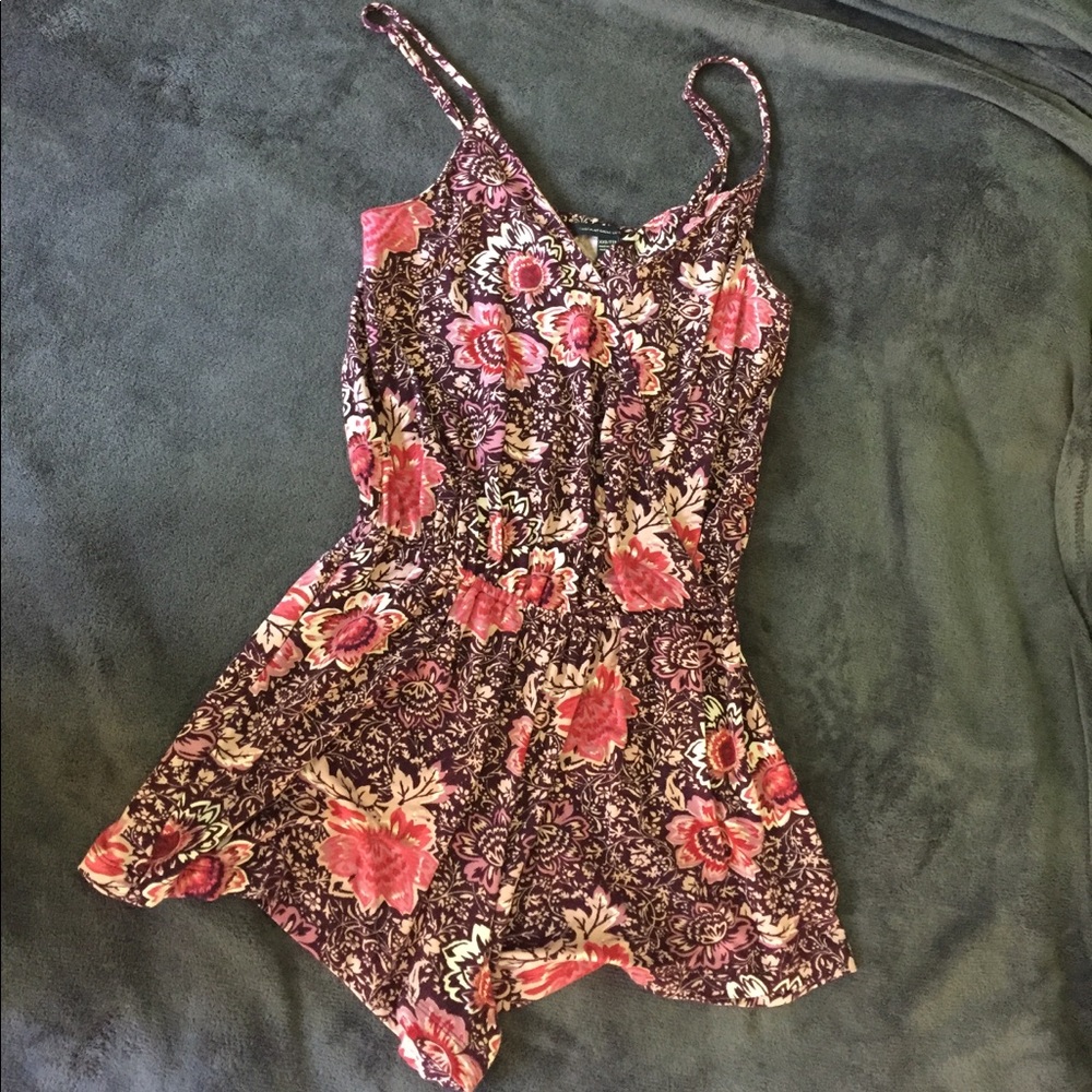 Cute floral tunic romper