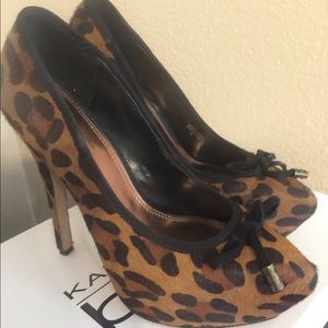 The Kardashian BEBE collection cheetah print pump