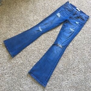 Kan Can Jeans