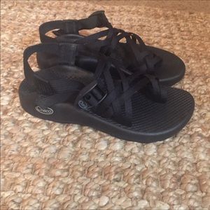 Chacos black