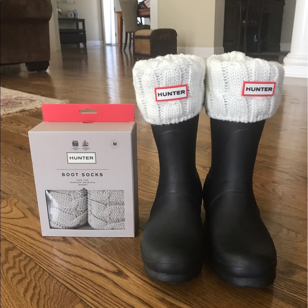 *Reserved* Hunter short boot socks-grey and cream!