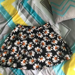 Daisy skater skirt