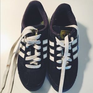 Vintage Adidas Samoa Sneakers