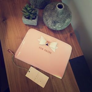 NWT Ted Baker Bow Mini Tech Case
