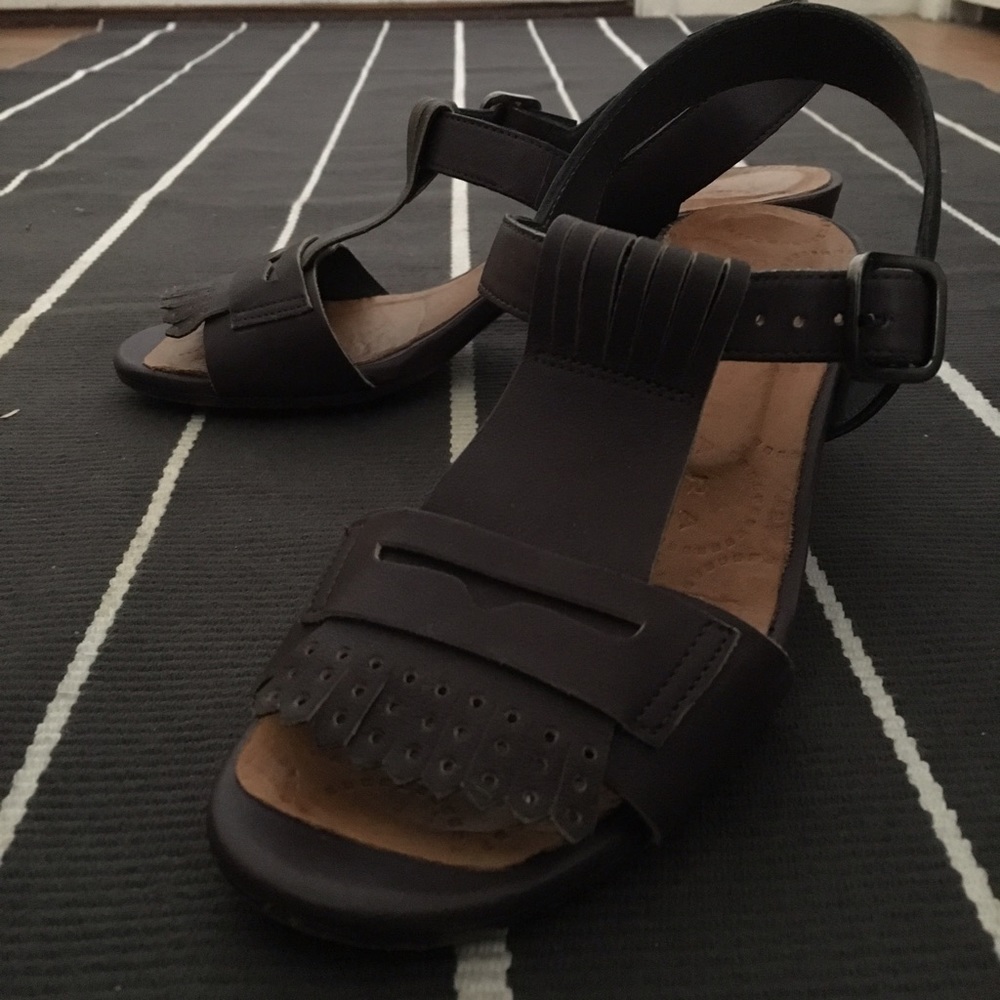 Saks Chie Mihara -- Loafer Heel EUC