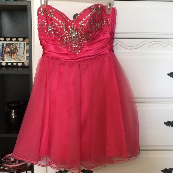 Pink rhinestone short prom dress Size 2/4 - Picture 2 of 4
