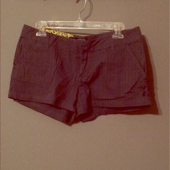 Pants - Volcom Shorts💗☀️