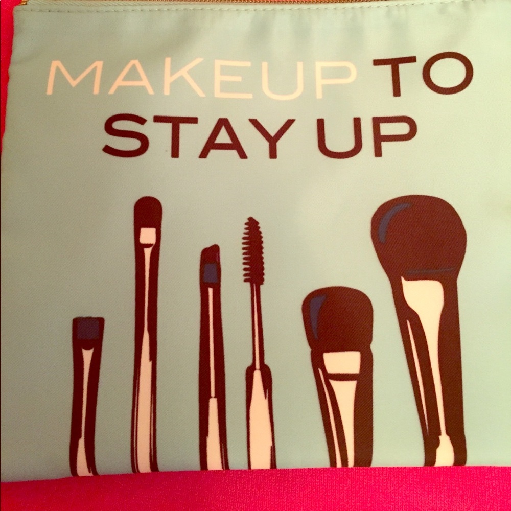 💄Cosmetics Pouch💋 - Picture 2 of 6