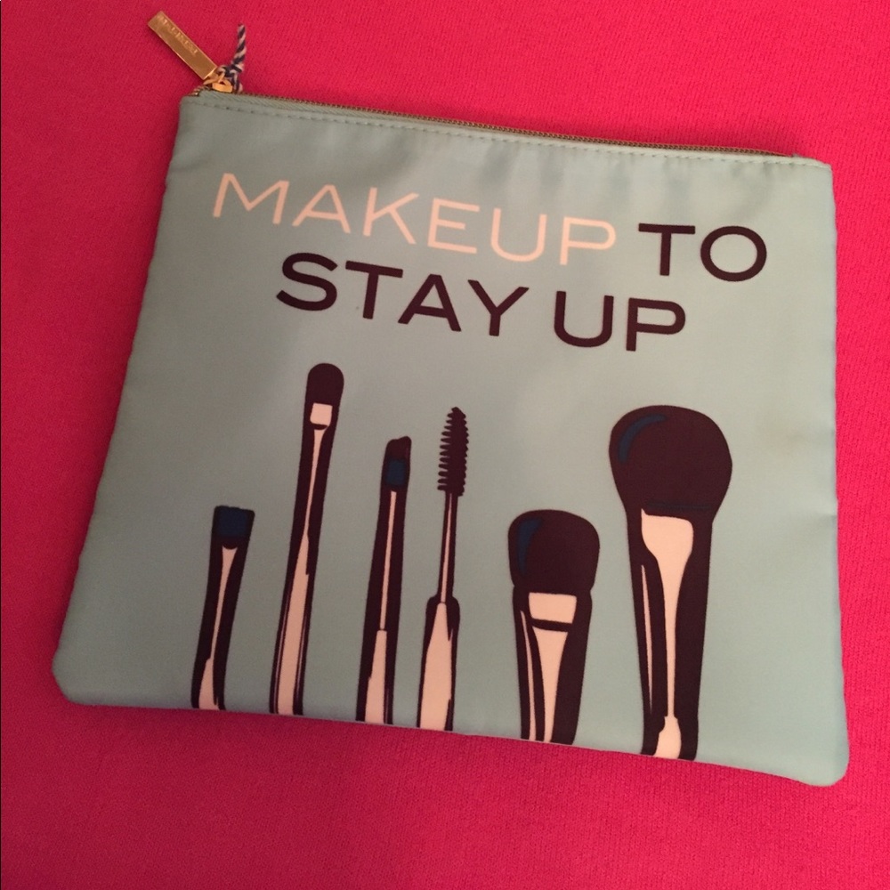 💄Cosmetics Pouch💋 - Picture 3 of 6