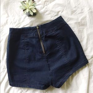 High waisted zipper shorts