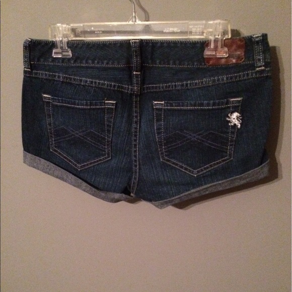 EXPRESS Jean Shorts💋 worn one time!!! - Picture 2 of 2