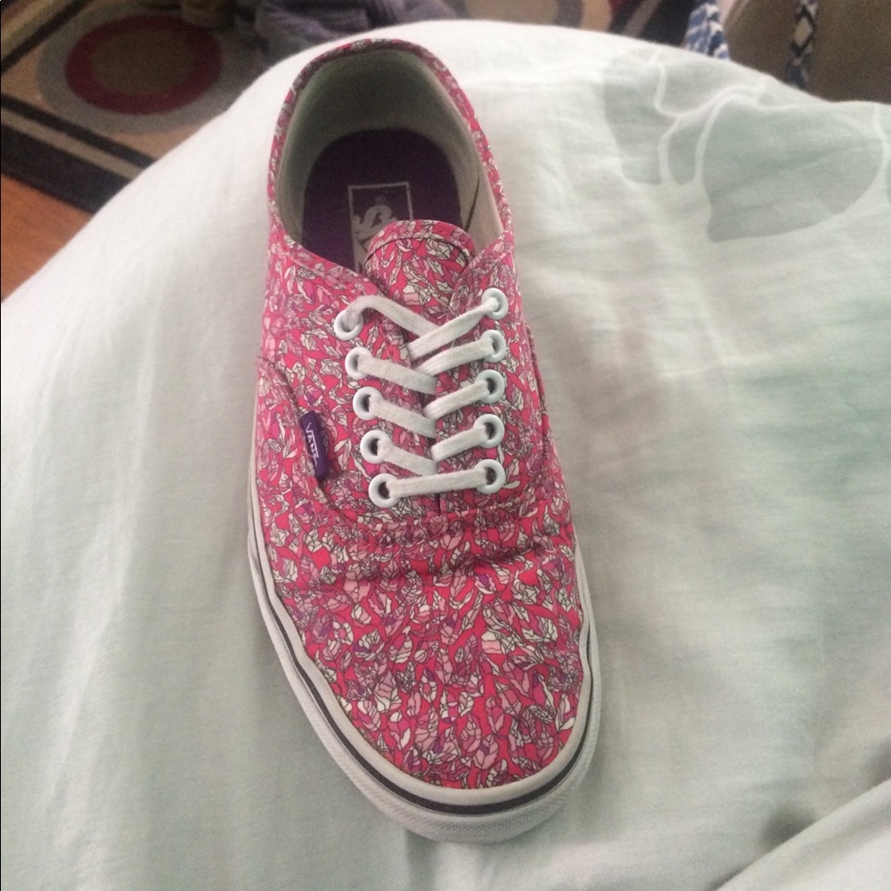 Feather print pink Vans