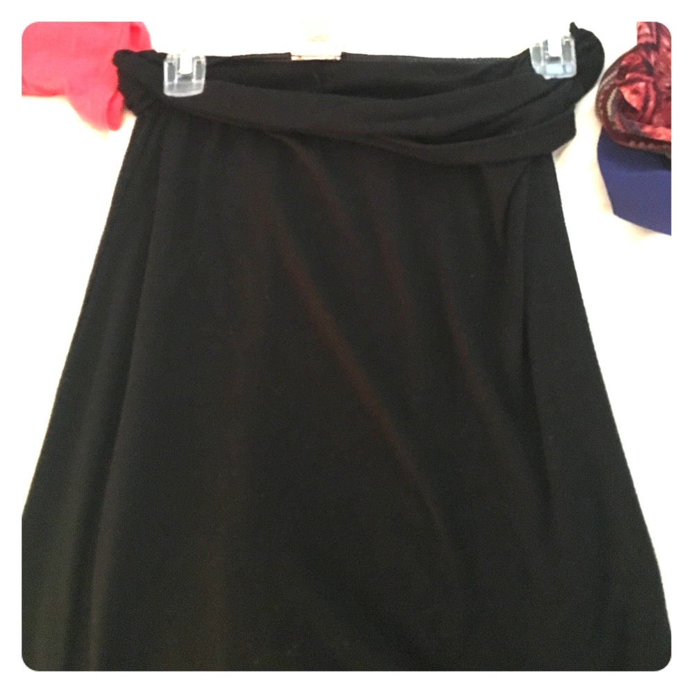 Small black Maxi skirt