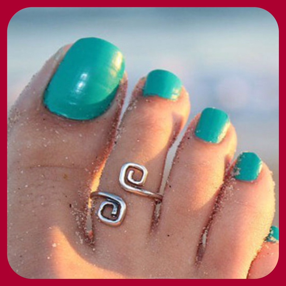 Host Pick Simple Beach Toe Ring