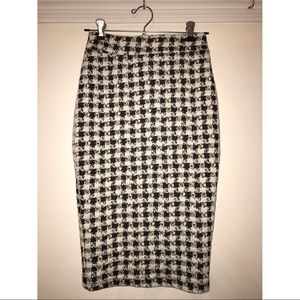 Black & White houndstooth pencil skirt