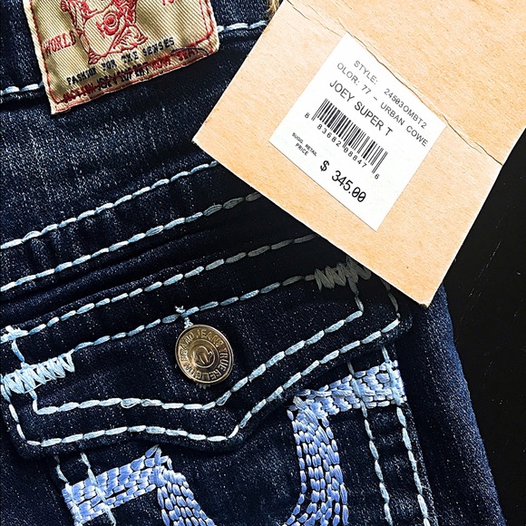 True Religion shorts Retail Price: 345.00 - Picture 2 of 4