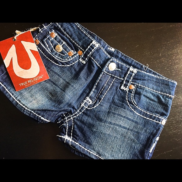 True Religion shorts Retail Price: 345.00 - Picture 3 of 4