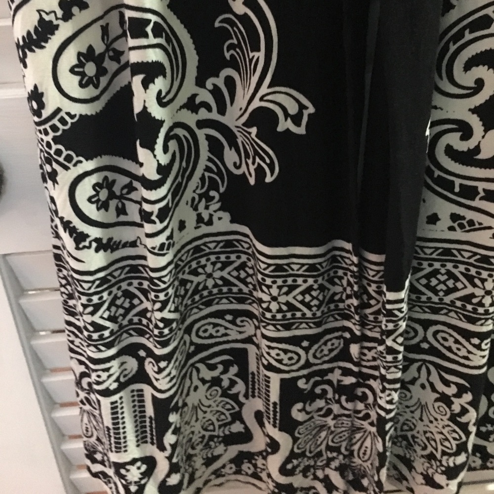 Patterned flares - Picture 2 of 2