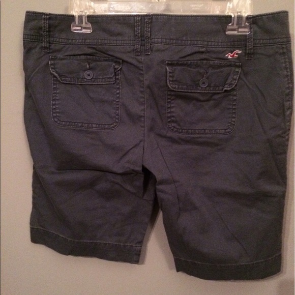 Hollister Shorts☀️SIZE 9 - Picture 2 of 2